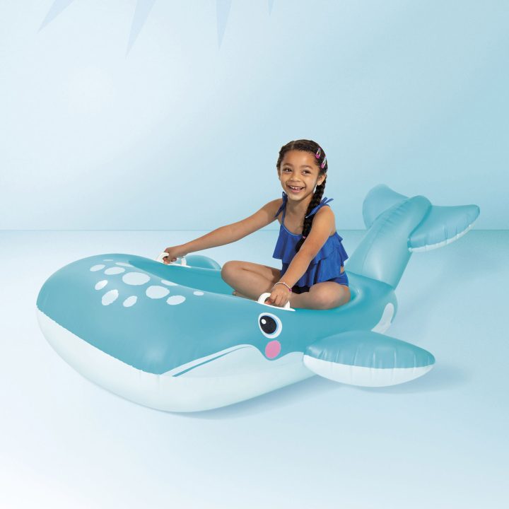 Надувний Голубий Кит для катання