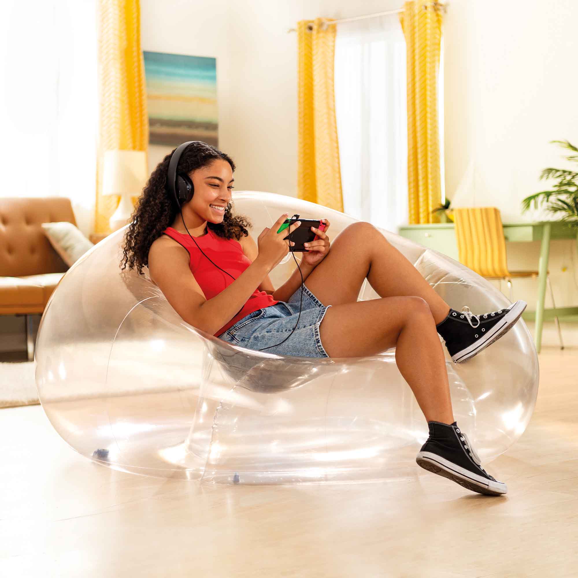 Прозоре надувне крісло