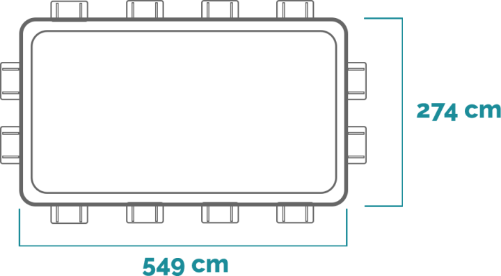 Біля басейну