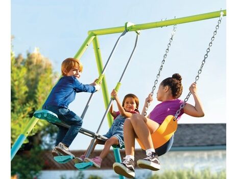 Дитячі гойдалки INTEX: безкінечні розваги на задньому дворі